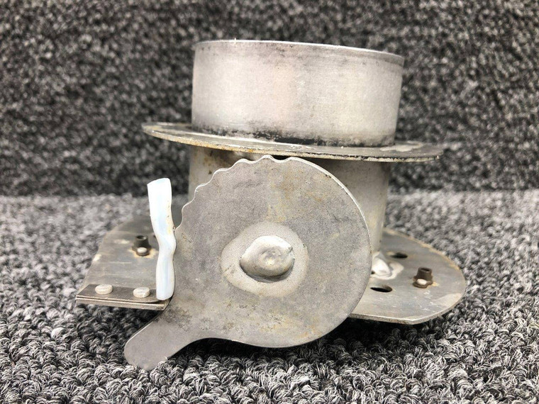 68556-001 Piper PA28-140 Aft Air Vent Assembly RH