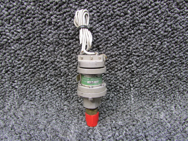 AV62-4000-2 (Alt: 0850452-7) Cessna 320 Avionics Inc Fuel Pressure Switch (28v)