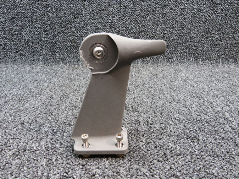 LA57265430 Columbia 350 Hinge Assembly Aft Flap WS 143.5 (CAST)