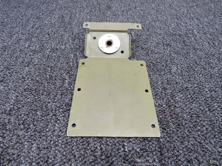 0711856-1 Cessna A185F Plate Assembly