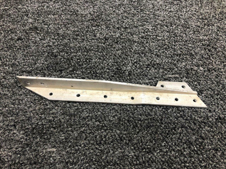 1243067-1 Cessna 210 Fuselage Tee LH