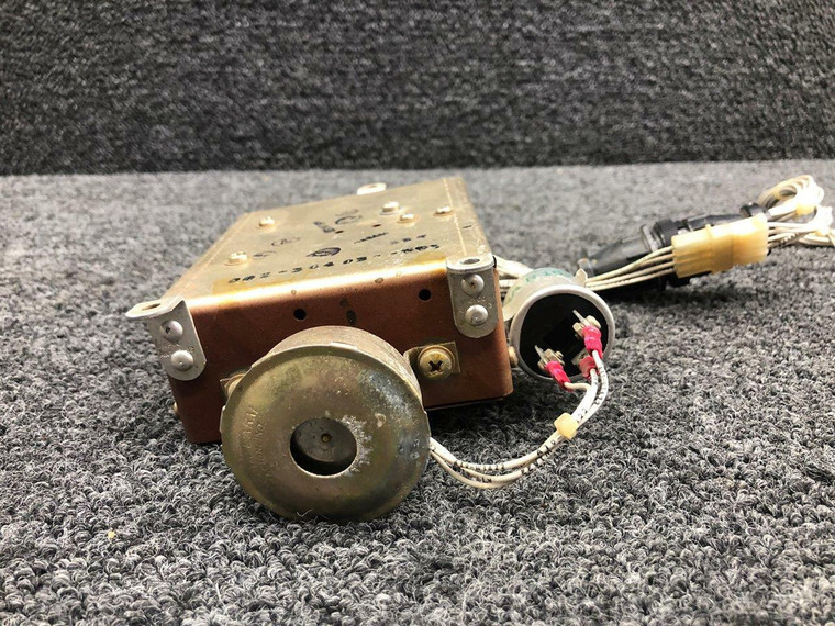 002-364037-601 Beechcraft 95-B55 Flap Gear Warning Junction Box (Volts: 24)