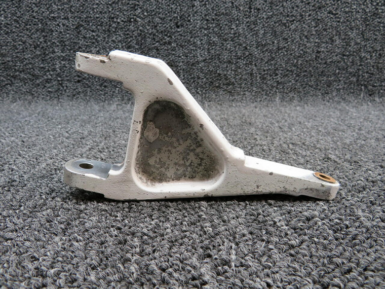 67012-000 (ALT: 105041-002) Piper PA28R-201T Main Gear Torque Link Assy