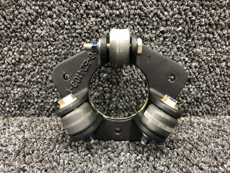36-524103-3, 36-524102-3 Beech 58 Co-Pilot Control Collar Assy with Rollers