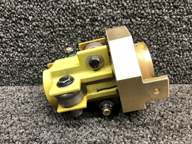 36-524051-21, 36-524051-19 Beech 58 Pilot Control Tube Assy with Bearings (NOS)