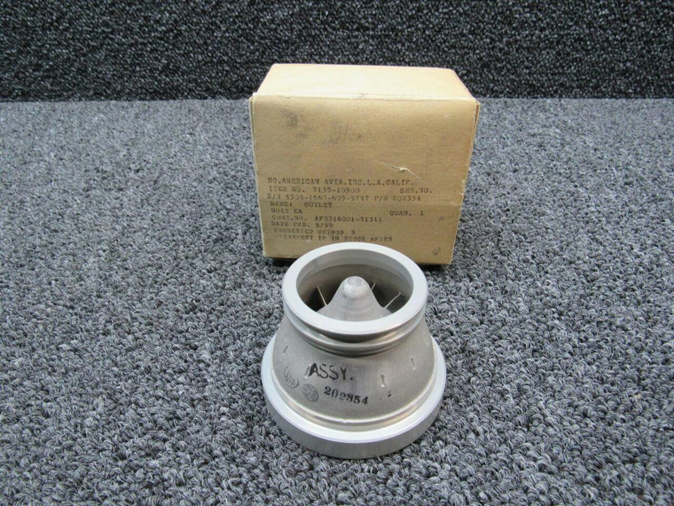 202354 North American Aviation Deswirl Outlet (NEW OLD STOCK) (SA)