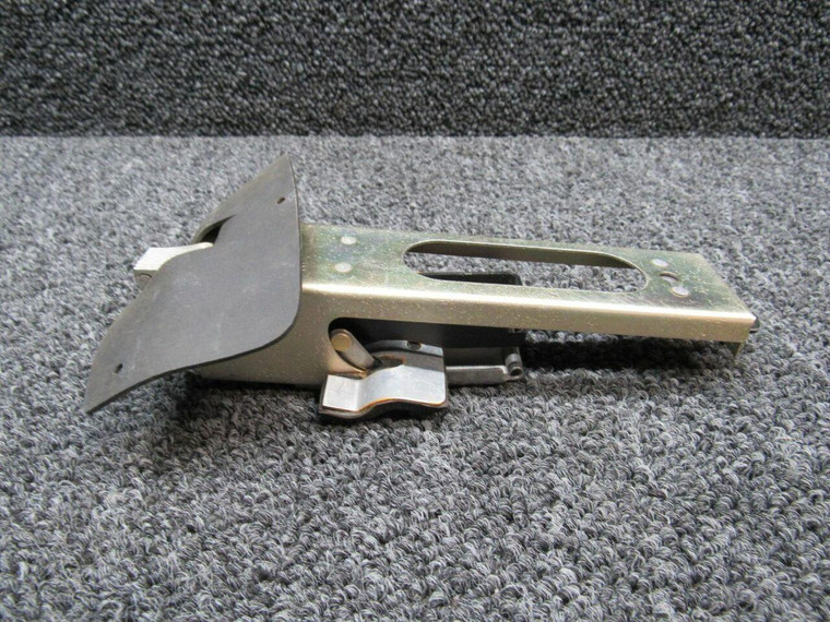 0413311-9 Cessna 150 Latch Assembly (NEW OLD STOCK) (SA)