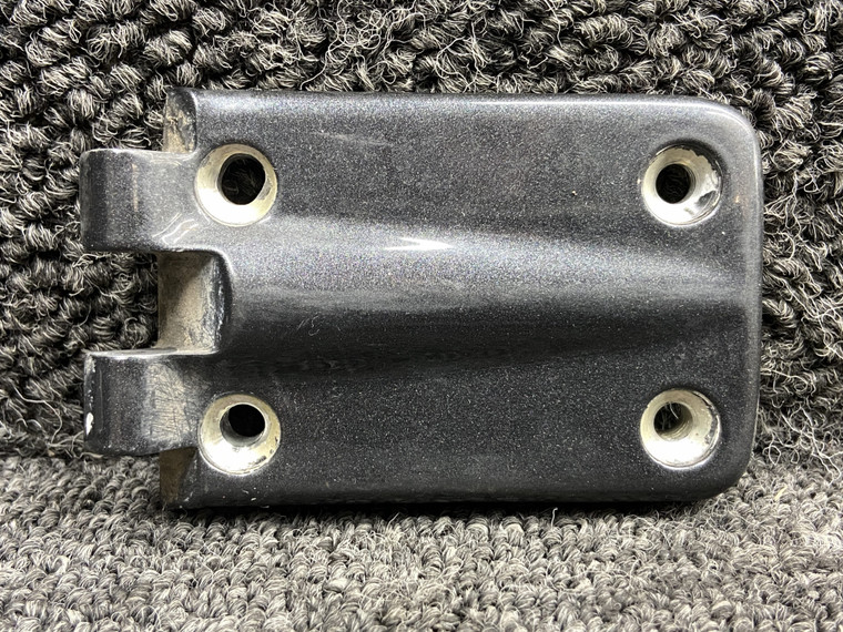 1211661-2 Cessna T206H Cargo Door Hinge Forward Lower