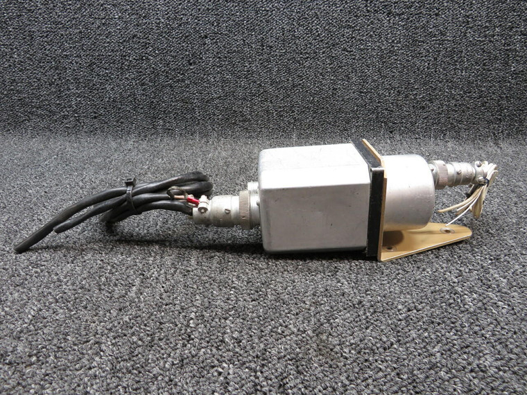 1U027-01 Bendix 551A Servo Amp Indicator (Volts: 28)