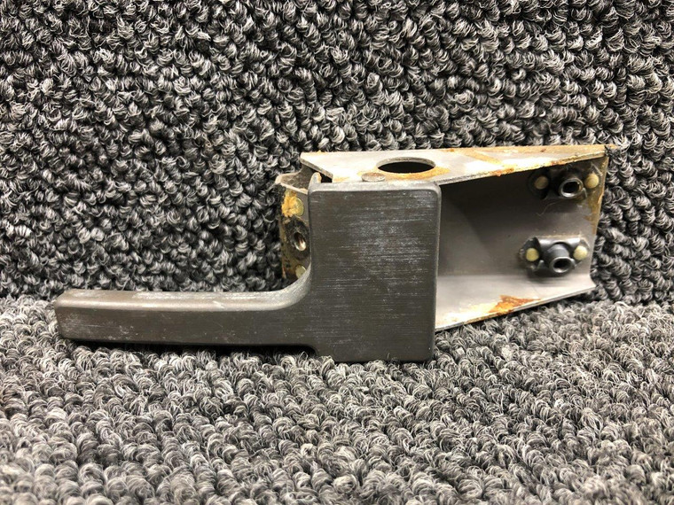 1138370208 Beechcraft C24R Cabin Door Interior Lever RH