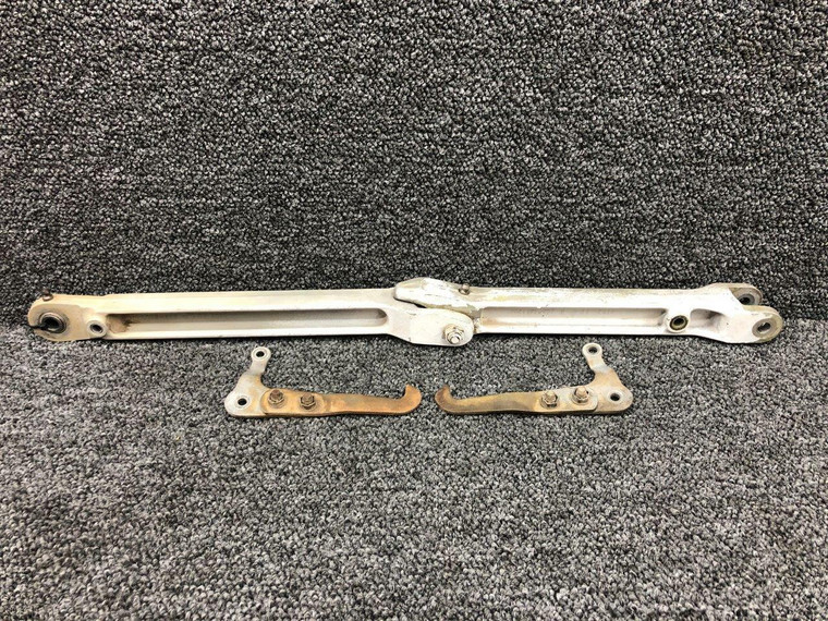 0841102-4, 0841103-8 Cessna 320A Main Gear Retract Side Link RH with Hooks