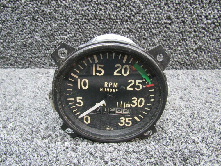 RT-11 Steward Warner Mechanical Recording Tachometer (Hours: 3719.62)