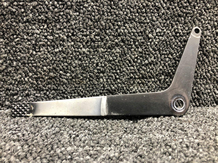 67223-000 Piper PA28-140 Throttle Lever (Minus Knob)