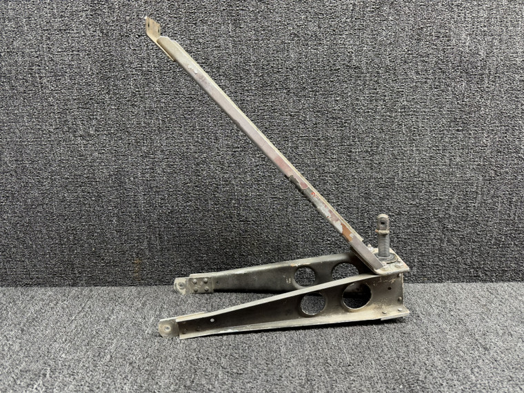 65244-000, 65246-000 Piper PA28-140 Stabilator Trim Support with Shaft, Barrel