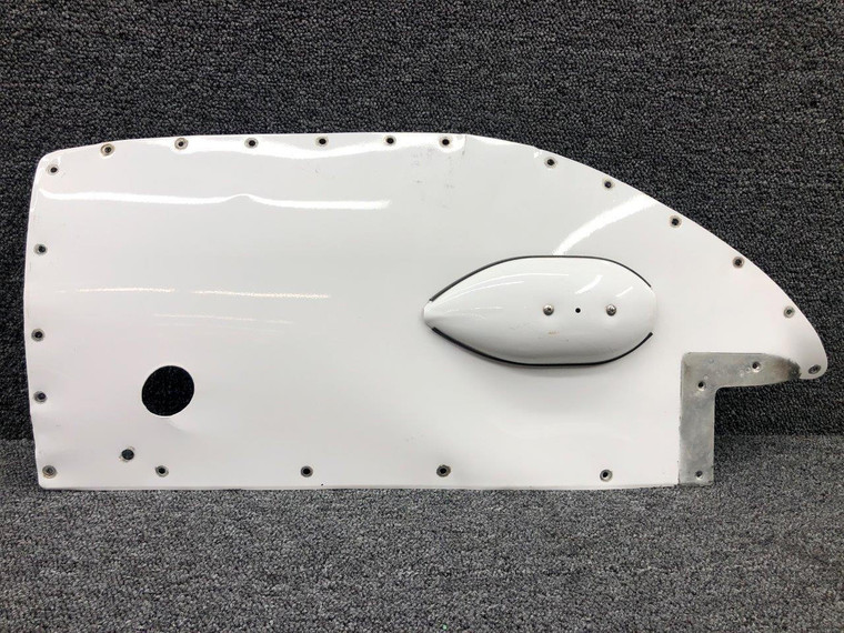 0823413-32 / 0823403-1 Cessna 310Q Lower Fairing Assembly RH