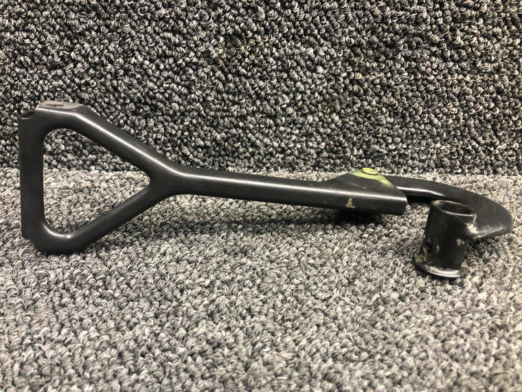0713629-4, 2260122-1 Cessna 182T Dual Control Link Inboard LH w Bellcrank