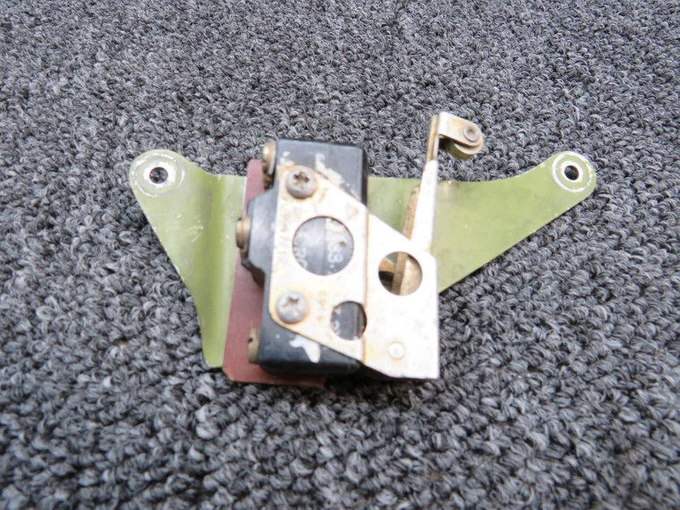 5045028-5, BZ3YT Cessna Nose Gear Up Switch with Bracket