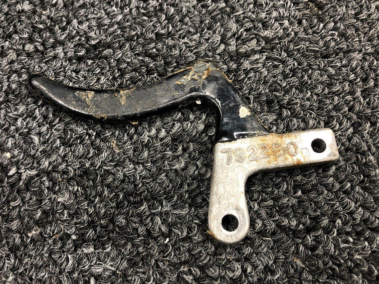 79228-000 Piper PA32-300 Seat Release Handle RH