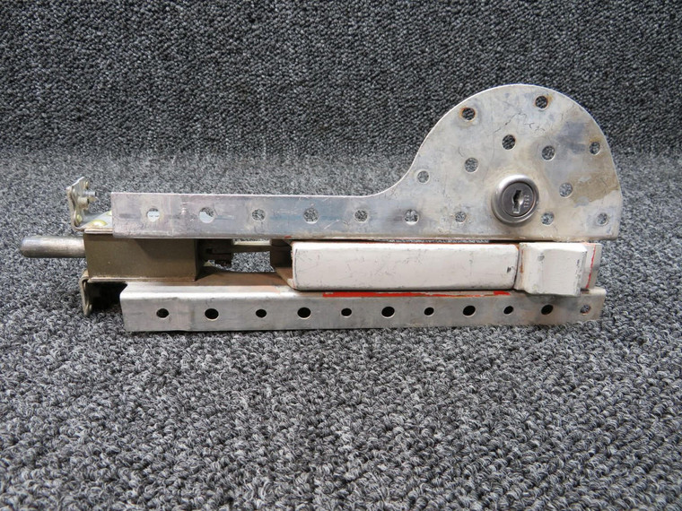0851781-38 (USE: H966-1) Cessna T310R Nacelle Baggage Door Latch Assembly