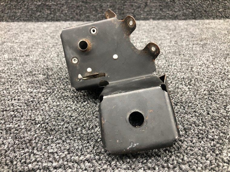 23171-000 Piper PA24-260 Rudder Trim Bungee Support Bracket Assembly