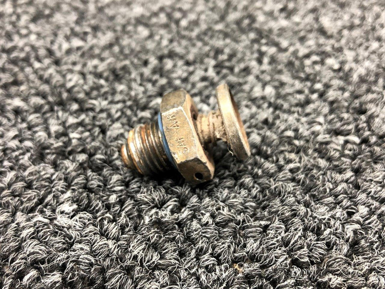 0523520-9 Cessna 172 Fuel Tank Drain Plug Assembly LH or RH