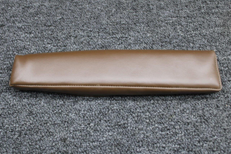 0415005-10 (Use: 2415009-4) Cessna 172RG Armrest Aft RH (New Old Stock) (SA)