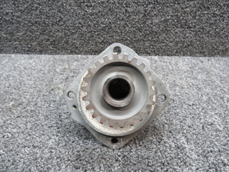530443, 352018 Continental E-225-4 Pump Adapter and Shaft Gear