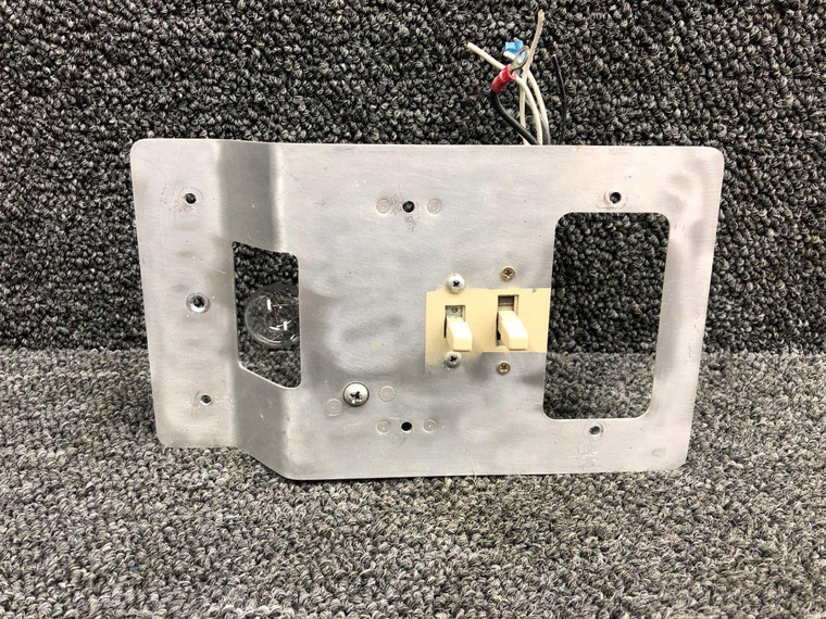 0511325-1, S1501-1 Cessna R172K Overhead Console Light Support W/ Switch