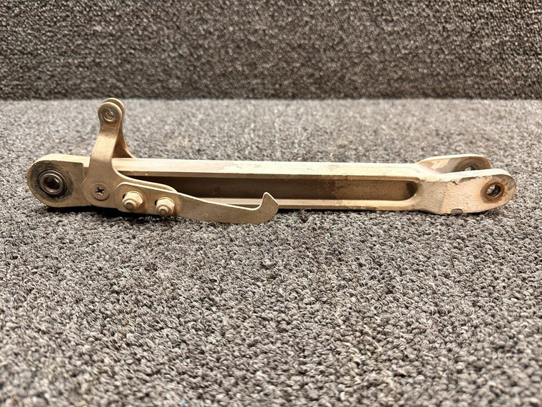 0841102-4, 0841140-5 Cessna 310D Main Gear Side Link Assembly w Uplocks