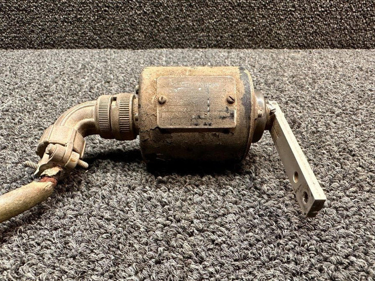 708880 (Alt: 0861400-6) Lear 1408A-2 Autopilot Follow Up Unit with Long Link