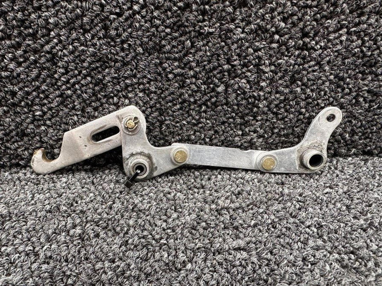 310086-000, 310096-2, 310084-000 Mooney M20G Cabin Door Latch Mechanism