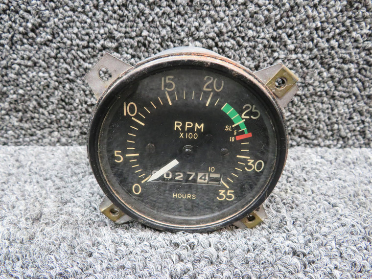 824271 Stewart Warner Tachometer Indicator (Hours: 9027.4)