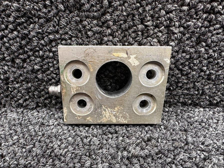 210067-008 (Use: 210067-902) Mooney M20G Main Gear Attach Bracket RH