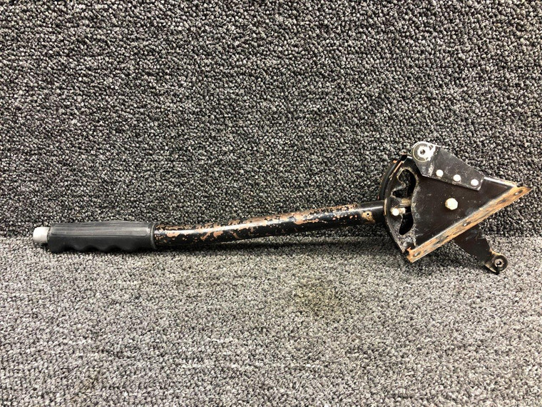 62706-009, 69292-002 Piper PA32RT-300 Flap Control Lever Assembly with Bracket