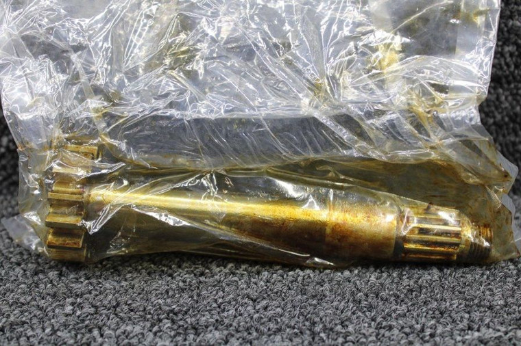69074 (Use: 74126) Lycoming Gear Shaft (NEW OLD STOCK) (SA)