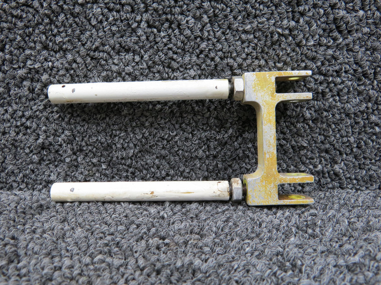 82997-002, 82998-002 Piper PA46-350P Elevator Trim Yoke with Rods