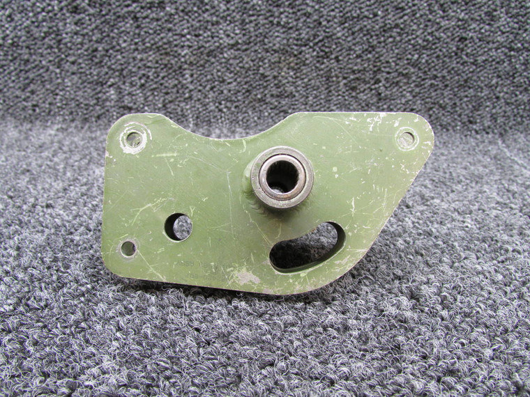 0422430-7 Cessna 172S Aileron Bellcrank Assembly LH