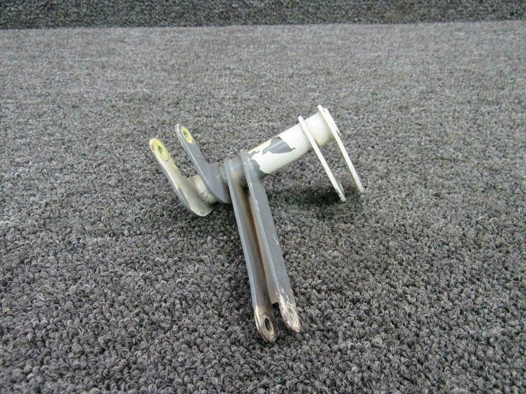 82905-010 Piper PA46-350 Flap Bellcrank Assembly LH