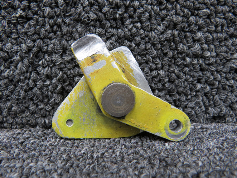22615-000 Piper PA24-250 Cabin Door Lock Arm Assembly
