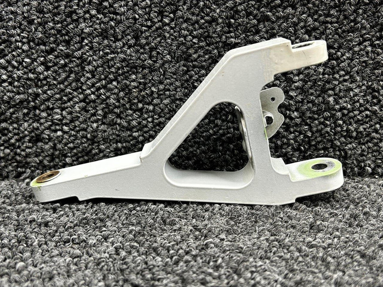 46W32A007-002 Piper PA46-600TP Lower Main Gear Torque Link RH