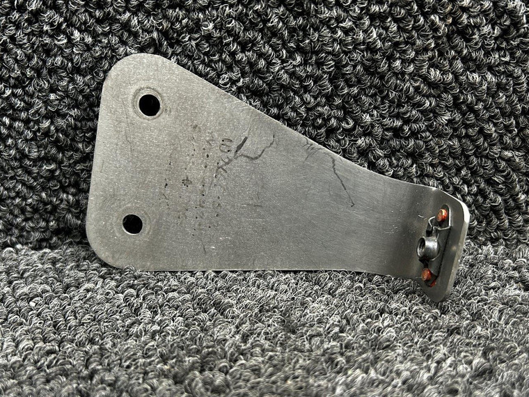 102667-002 Piper PA46-600TP Aft Nozzle Mounting Bracket