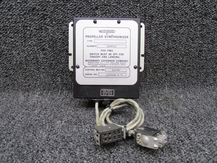 213421B, 213433 Woodward Synchronizer Control Box (Missing Fuse Cap)