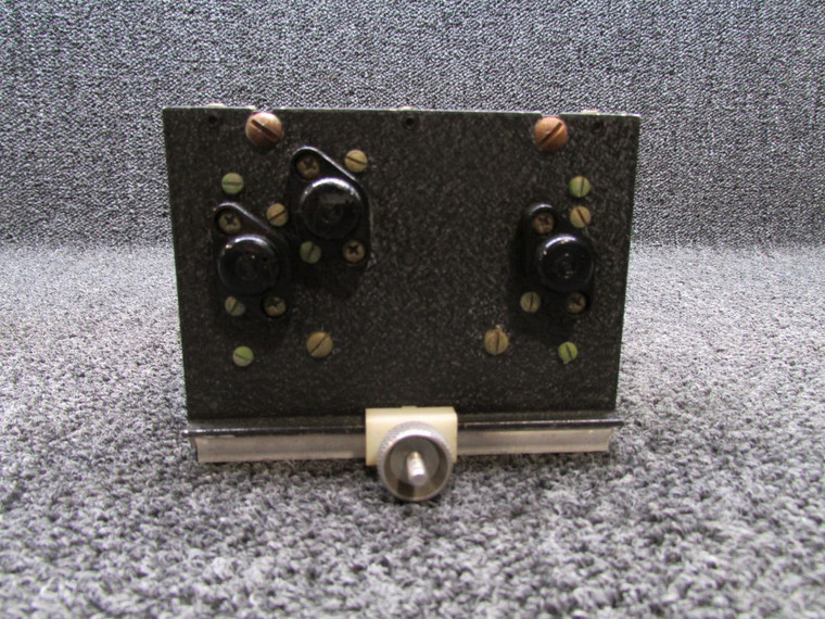 37970-0028 Aircraft Radio Corp CA-530A Computer Amplifier with Tray (Volts: 28)