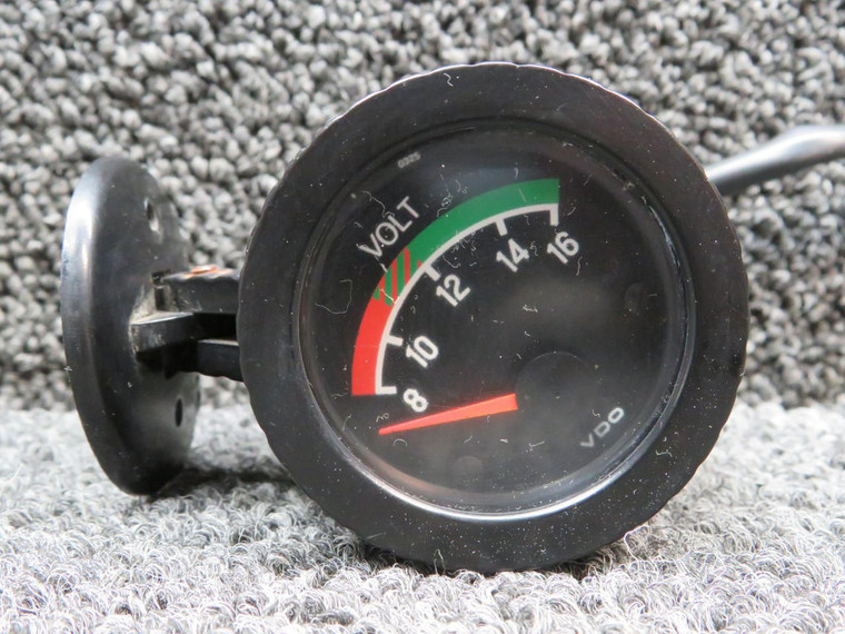 VDO Voltmeter Indicator (Volts: 8-16)