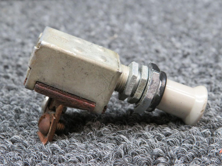 Cessna 170A Cole 2 Prong Switch Assembly, Pull Type