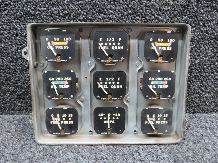 Instrument Gauge Cluster Assembly (Volts: 12) (Broken Mounting Tabs) (Missing Glass)