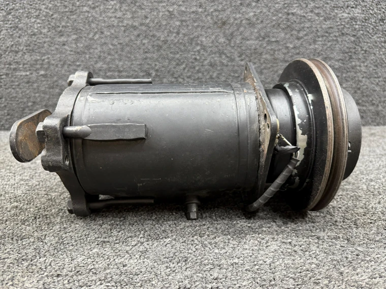 50135-000 (Use: 764-351) Pratt and Whitney PT6A-28 Air Conditioning Compressor