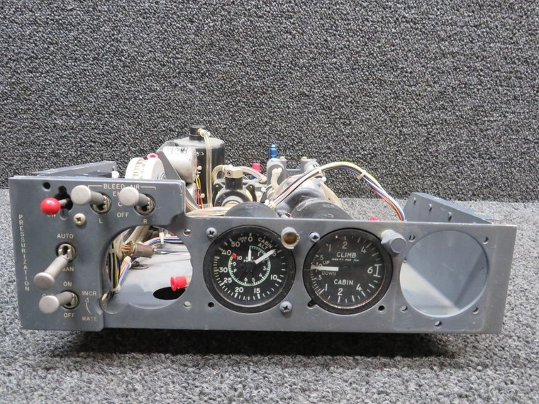 13404-8 Airesearch Control Unit - Cabin Pressure