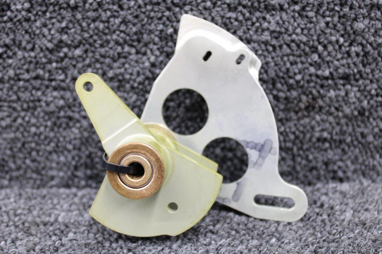 85095-002, 85094-004 Piper PA46-350P Flap Drive Support with Activator Cam Assy