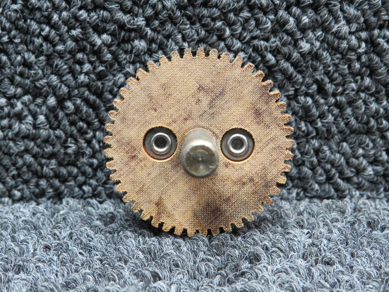 H24-105 Eisemann Distributor Gear and Rotor Assembly (New Old Stock)